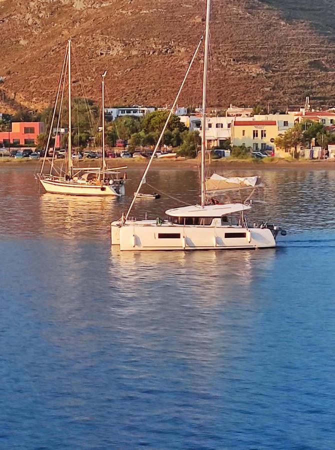 Kea Island Apartment Korissia  Bagian luar foto