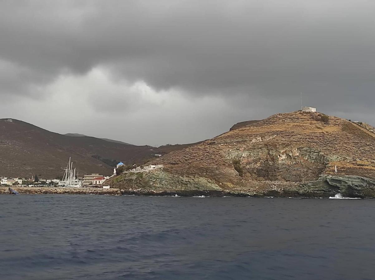 Kea Island Apartment Korissia  Bagian luar foto