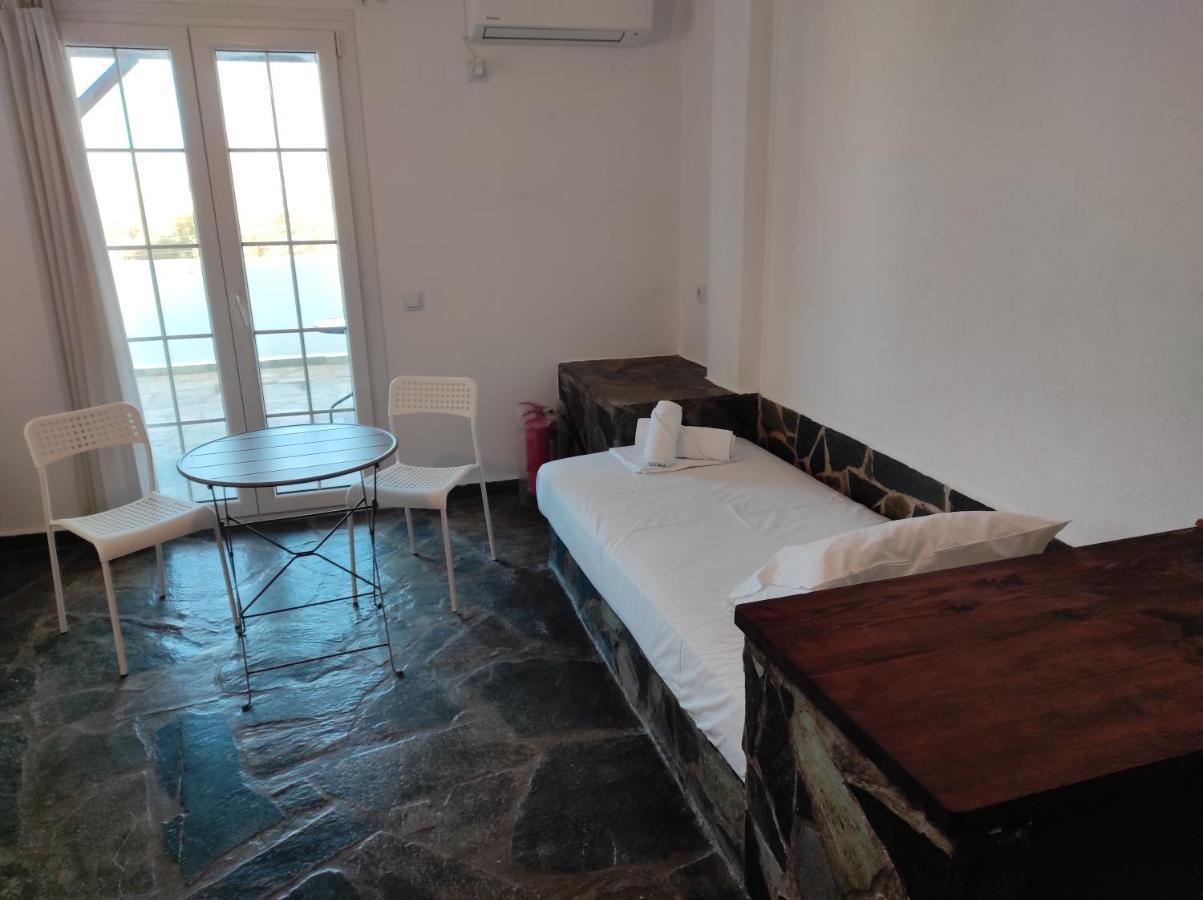Kea Island Apartment Korissia  Bagian luar foto